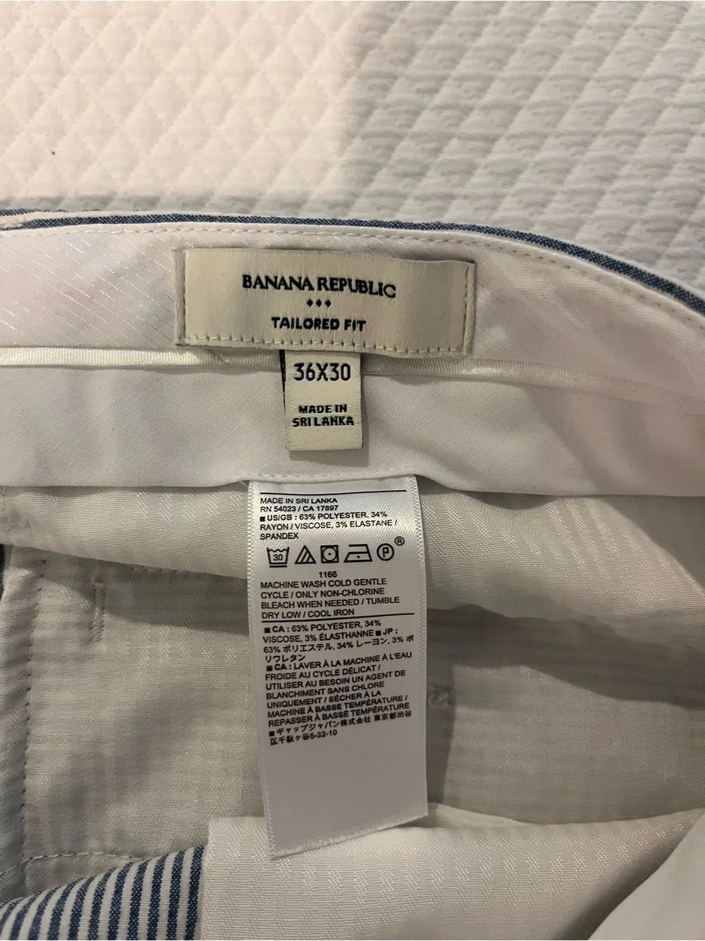 Banana Republic Navy and White Performance Seersucker Flat-Front Pants